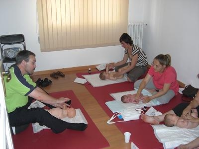 Masaje infantil curso.JPG